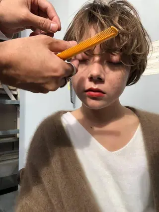 ショート ボブ♡柔らかいカラー 實松栞理のヘアスタイル