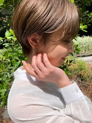 ショート カラー Hareru 豊田 修廣のヘアスタイル