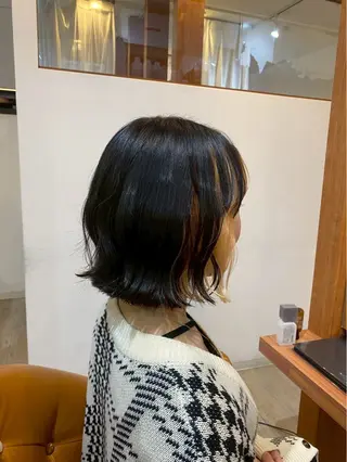 ミディアム 秋山 空澄のヘアスタイル