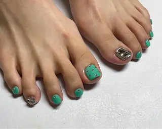 ネイル VIERU 🌈🎀💖のネイルデザイン