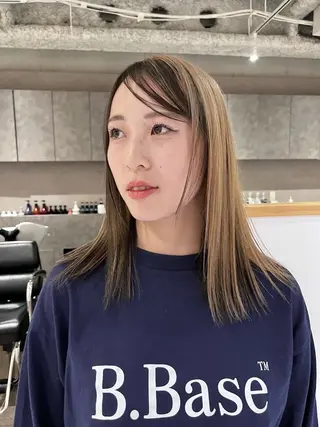 ミディアム カラー 桃果 momokaのヘアスタイル