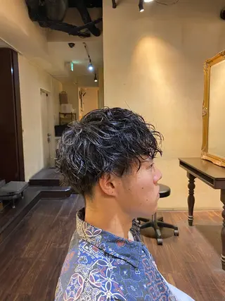 パーマ メンズ 大阪メンズヘアのプロ 高橋 直希のヘアスタイル