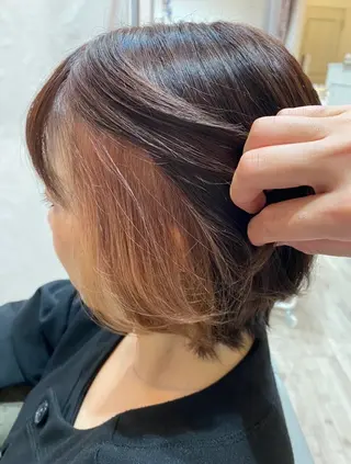 ショート カラー かまだ しおりのヘアスタイル