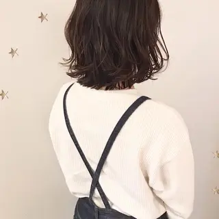 ミディアム カラー 市川 千夏のヘアスタイル