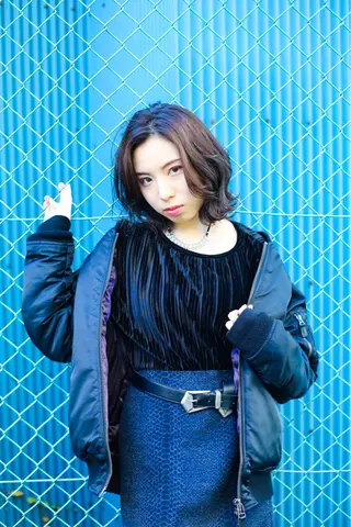 ミディアム カラー TAI透明カラー 柔らかい縮毛矯正のヘアスタイル