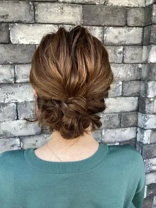セミロング カラー ヘアアレンジ ✂️似合わせの魔術師 石田一樹✂️のヘアスタイル