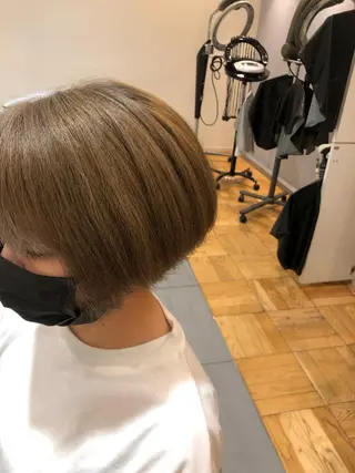 ショート カラー パーマ ヘアアレンジ 阪上 沙織のヘアスタイル