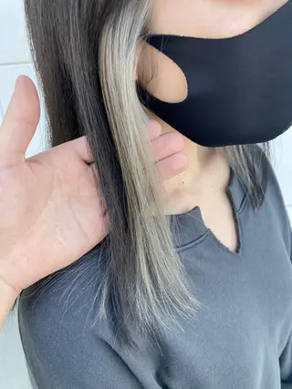 ロング タカツド ユウキのヘアスタイル