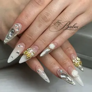 ネイル THE BALM🤍 金宮のネイルデザイン