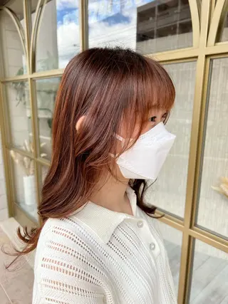 セミロング Aya/四条烏丸/ インナーカラーのヘアスタイル
