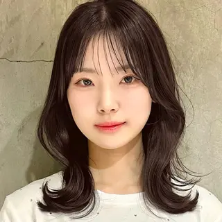 セミロング 🌹ハッシュカット、 レイヤー韓国ヘア🌹のヘアスタイル
