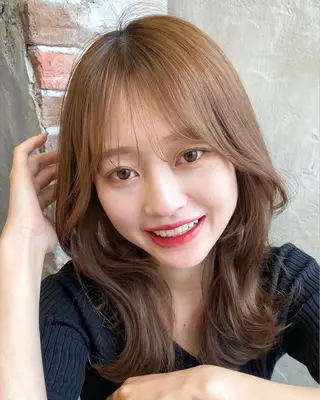 セミロング カラー 顔まわりカット🌟 くびれヘア/寺門遥輝のヘアスタイル