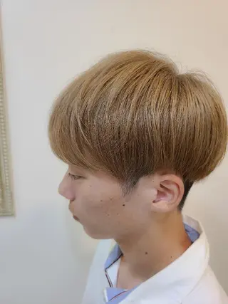 ショート メンズ カラー 特殊パーマ 片山恭兵のヘアスタイル