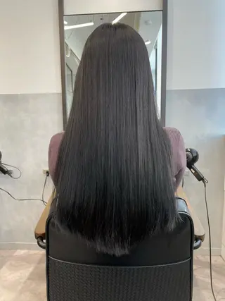 ロング ツノダ ルカのヘアスタイル