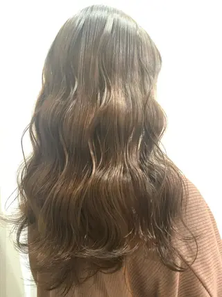 ミディアム カラー ヘアアレンジ 🤍韓国風レイヤー/ 艶髪🤍鳥越美羽のヘアスタイル