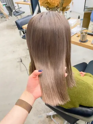 ロング ハイトーン🫧艶髪 MAIKAのヘアスタイル