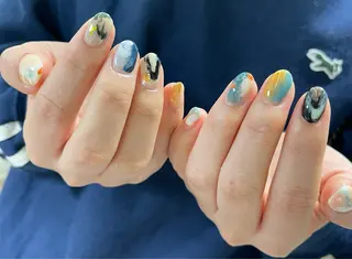 ネイル Rainrain💧 パーツ豊富、やり放題のネイルデザイン