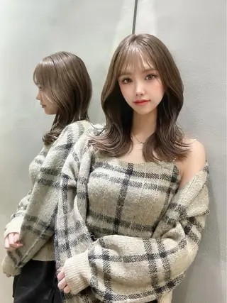ミディアム 透明感カラー×小 顔レイヤー♡ヒデさんのヘアスタイル