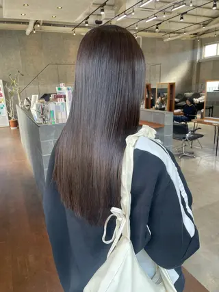 ロング カラー 🍋髪質改善× 透明感カラー ジュリのヘアスタイル