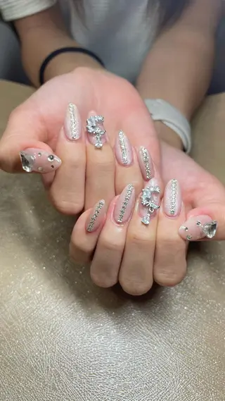 ネイル うにゃねいる🌷 Mayaのネイルデザイン
