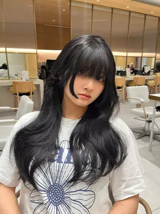 ロング 赤み消し透明感カラー 似合わせ前髪柴田礼空のヘアスタイル
