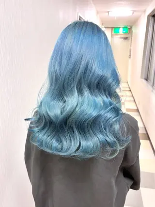 ロング 艶髪／透け感カラー ／ＲＹＯのヘアスタイル