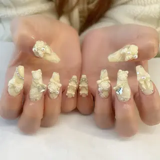 ネイル 💎🐰 saki. m 🐰💎のネイルデザイン