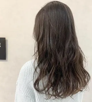 ロング カラー ︎︎🧸 ユリ ︎︎🧸のヘアスタイル