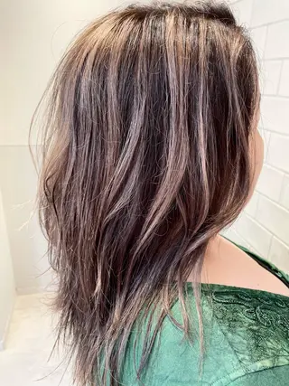 ミディアム 大阪 美容師 林のヘアスタイル