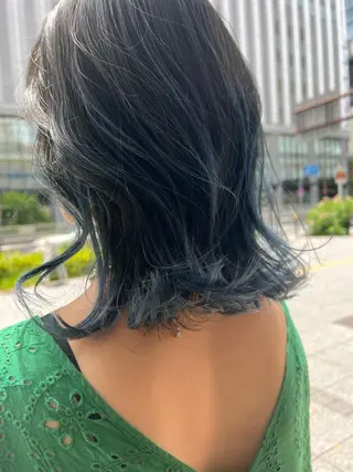 ミディアム カラー ツキノキ ミナのヘアスタイル