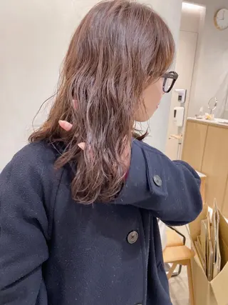 ロング パーマ 青木 優歩のヘアスタイル