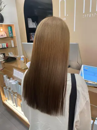 ロング カラー パーマ ヘアアレンジ 山下 とよかのヘアスタイル