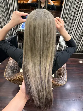 ロング カラー 大町 南のヘアスタイル