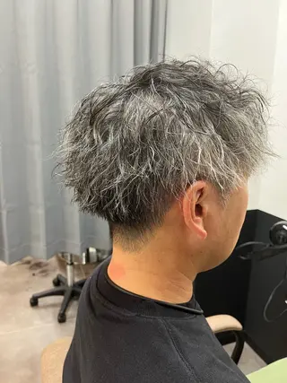メンズ TELAHAIR 副代表　石川篤史のヘアスタイル