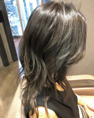 セミロング カラー pep natsumiのヘアスタイル