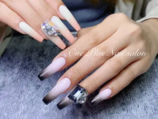 ネイル One Plus Nail Salonのネイルデザイン