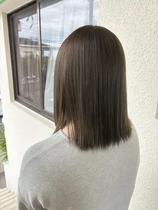 ミディアム カラー 長浜 小晴のヘアスタイル
