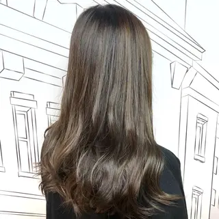 ミディアム カラー TOMOKA 艶髪/透明感カラーのヘアスタイル