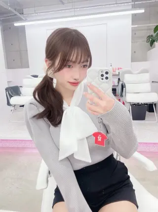 ロング 𝑨𝑴𝑰 🎀 モテガーリーヘア🤍のヘアスタイル