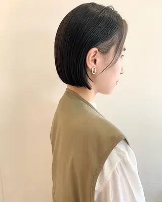ショート カラー iLi 《イリ》のヘアスタイル