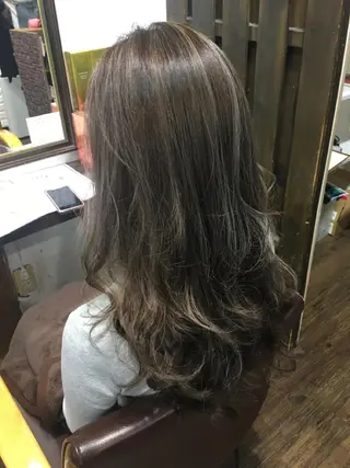 セミロング カラー ✨U-topia渡邉 大樹【公認資格有】✨のヘアスタイル