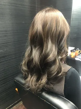 セミロング カラー 山本 雅由のヘアスタイル