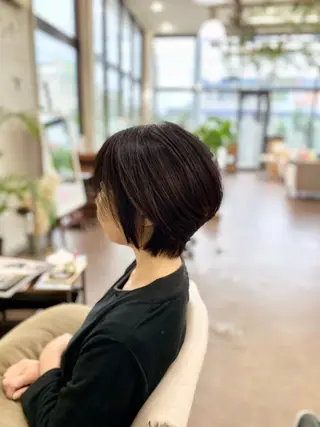 ショート カラー ing's・hair イングス・ヘアーのヘアスタイル