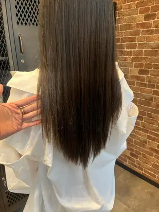 セミロング カラー パーマ ヘアアレンジ メンズ キッズ ネイル マツエク・マツパ アイブロウ 久木原 ゆりのヘアスタイル