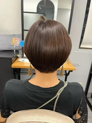 ショート カラー ヘアアレンジ 二ヶ月綺麗なデザイン カット/星野六三四のヘアスタイル