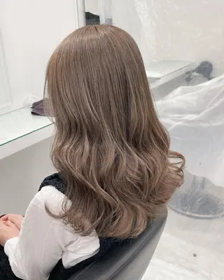 ロング カラー 🩷暖色カラー🩷 BONのヘアスタイル