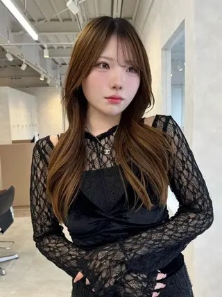 ロング カラー 韓国風🇰🇷レイヤ ーKEI🇰🇷のヘアスタイル