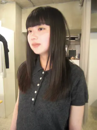 セミロング 中野 こころのヘアスタイル