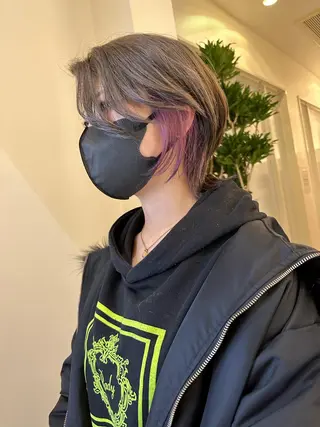 ショート カラー ダメージレスブリーチ HIROSHIのヘアスタイル