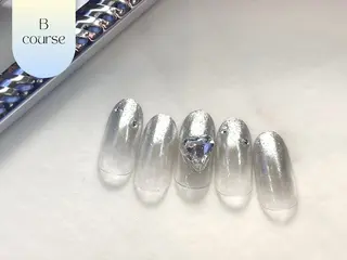 ネイル アリアグレイス Ranのネイルデザイン